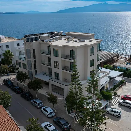 Grand Hotel Saranda-3