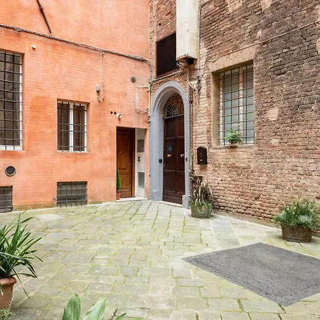 Palazzo Patrizi Suites&Spa-3