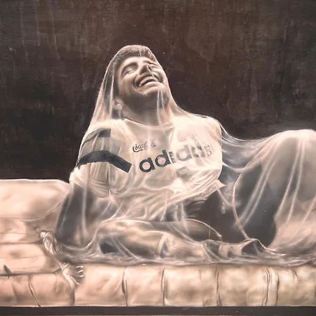 Mira Maradona-2