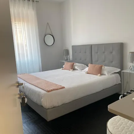 Loraia Design Rooms-2