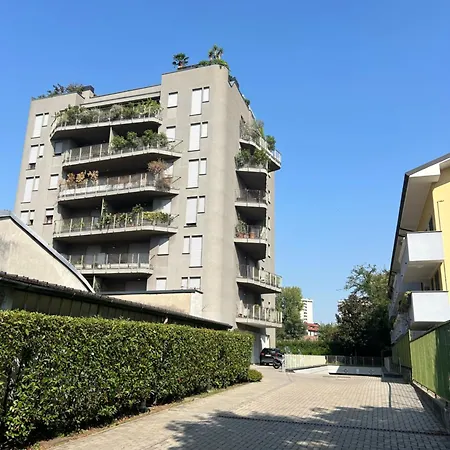 Fiftyfive-One Zuretti-3