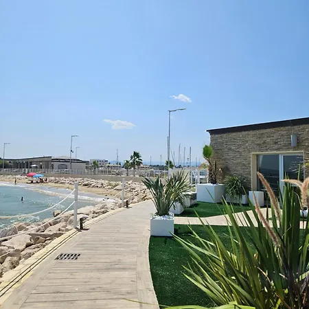 Dada Suites And Sea-2