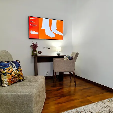 Old Town Residence By Little King-2