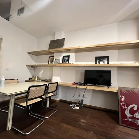 Your Studio @Porta Santo Stefano-3