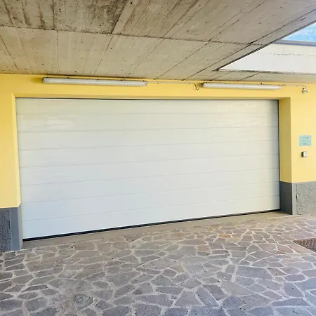 Countryhouse Verso-3