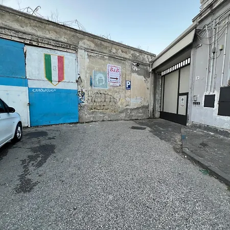 B&B Small Luxury Napoli Centrale-3