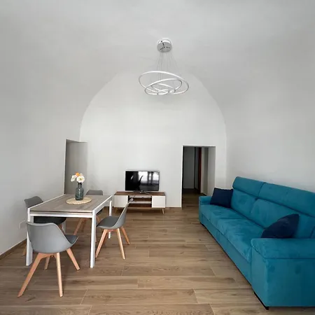 Marina Home-3
