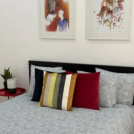 Modern Bedroom In Lisbon-2