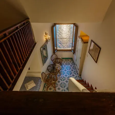 Hotel Torre Dei Borboni-2