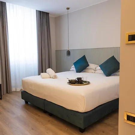 Tiburtina 86 Luxury Suites-3