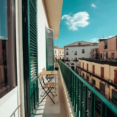 Valguarnera Studio Apartments-3