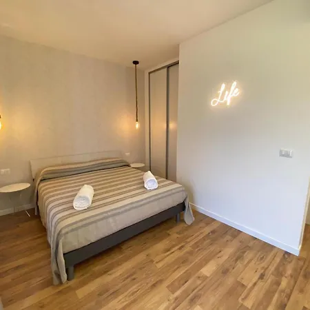 B&B Stadium Room & Suite-3