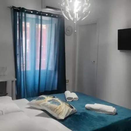 Giuliano Rooms-2