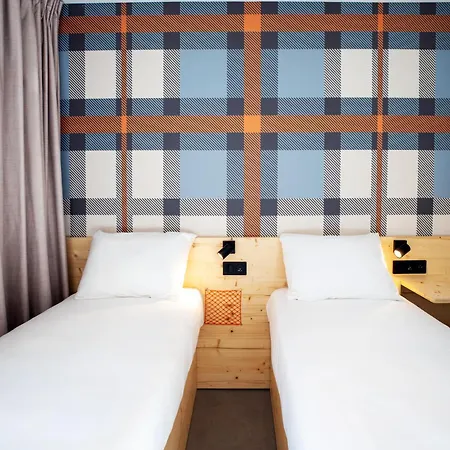 Easyhotel Marseille Euromed-2