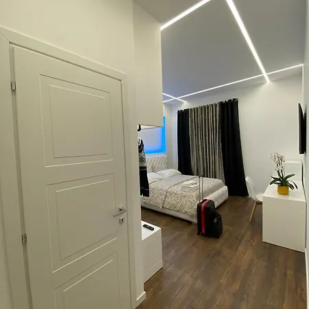 Vatican G&G Suites-3