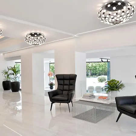 The Athenaeum Luxury Hotel-2