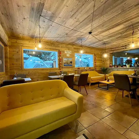 Hotel Gembro-2