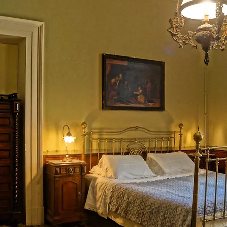 Historical Suites Vvm-3