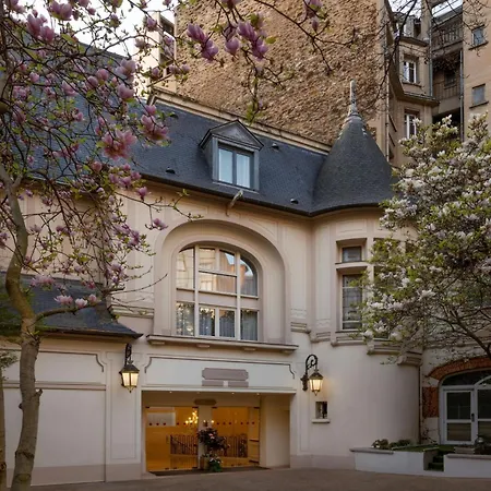 Renaissance Paris Nobel Tour Eiffel Hotel-2