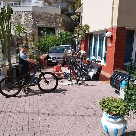 Bike Hotel Oasi-2