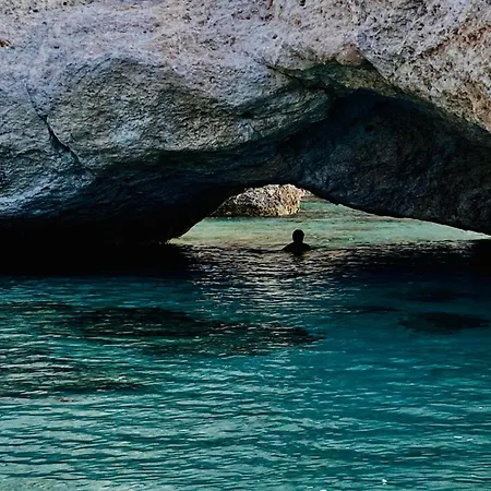 Casa Acqua Marina Le Forna-2