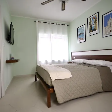 Malusi B&B-3