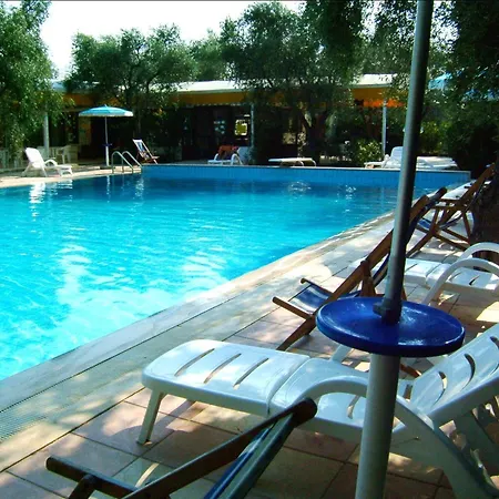 Residence Baia Del Gallo-2