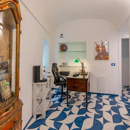 Elite Luxury Suites-2