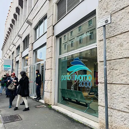 THE SHUTTLE ROOMS - al porto - fortezza - vicino Prefettura-3