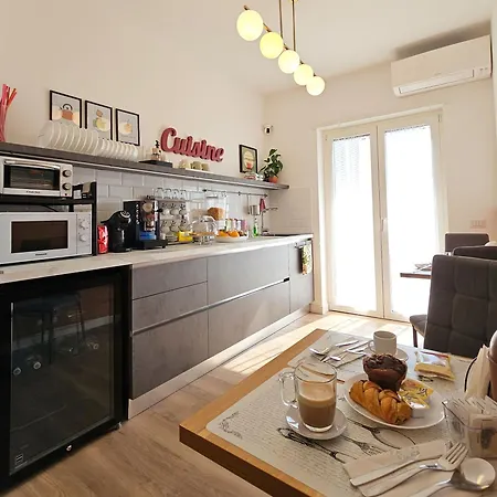 B&B Domus Teano Luxury Rooms-3