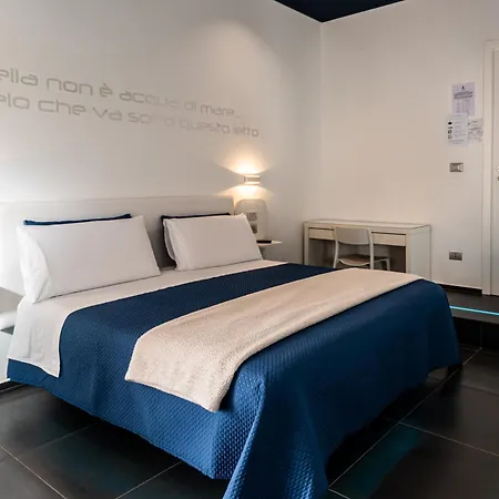 Skyhouse Beverello-3
