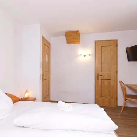Pension & Residence Astoria-3