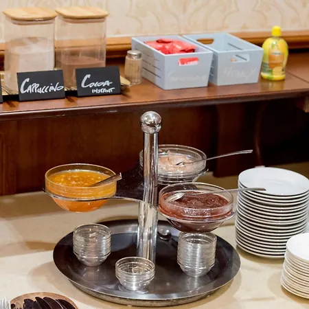 Gold Hotel Budapest-2