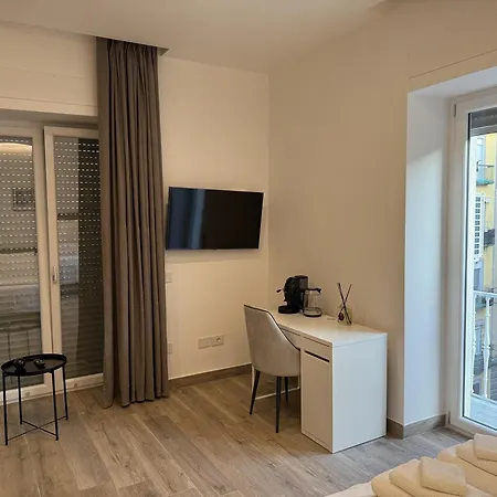 Home In Napoli-2