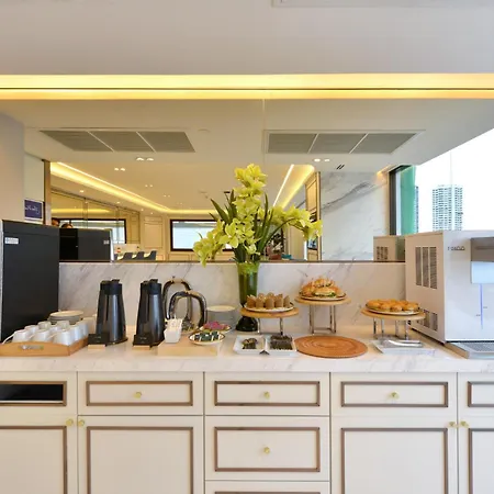 Centre Point Plus Hotel Silom-2