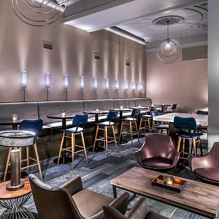 Cambria Hotel Chicago Loop - Theatre District-3