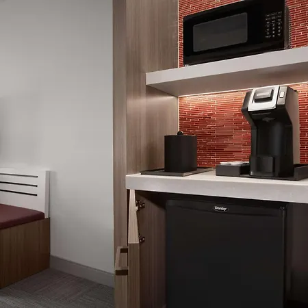 Hilton Garden Inn Denver Airport Tower Road-2