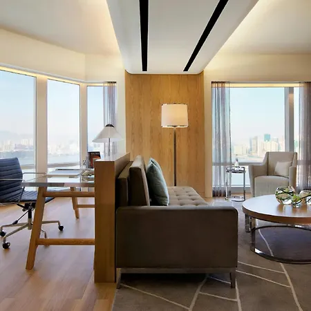 Renaissance Hong Kong Harbour View Hotel-2