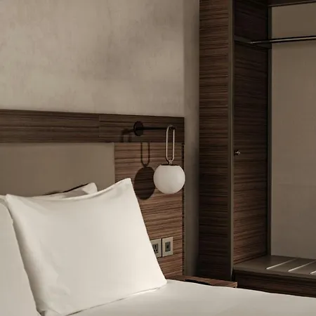 Ac Hotel By Marriott St Julian'S-3