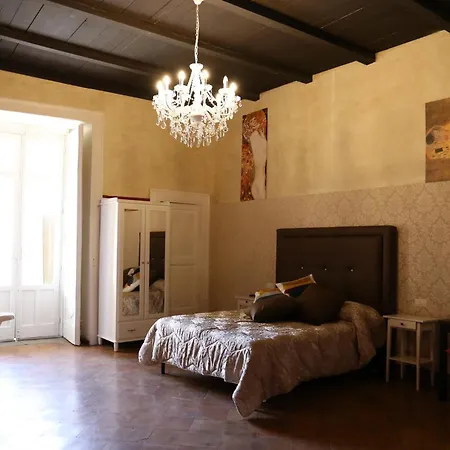 B&B Suite Palazzo Luciani-2