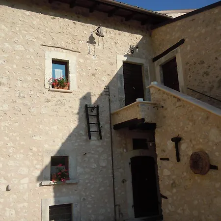 La Casa Sù Le Dimore Del Borgo-2