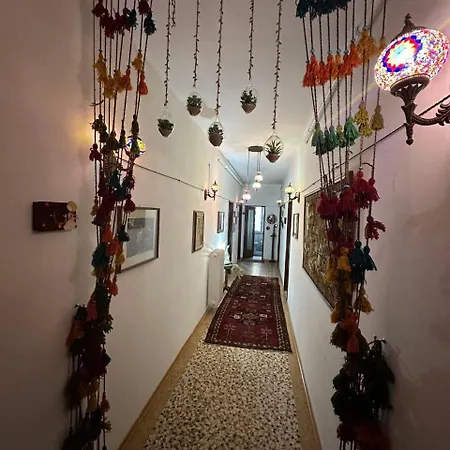 Elegant Coco stay- 10 min to Venice-2