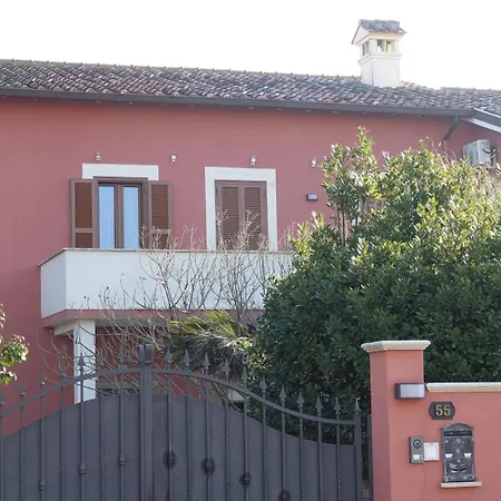 Podere Monfalcone Guest House-3