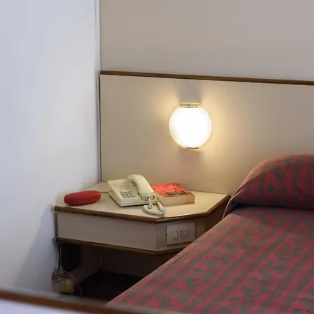 Hotel Italie Et Suisse-3