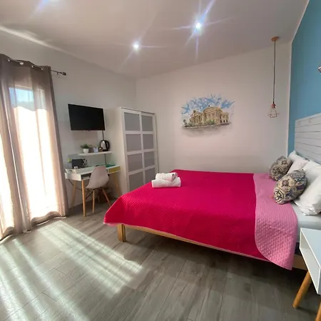 La Piccola Formica Charme Rooms-2
