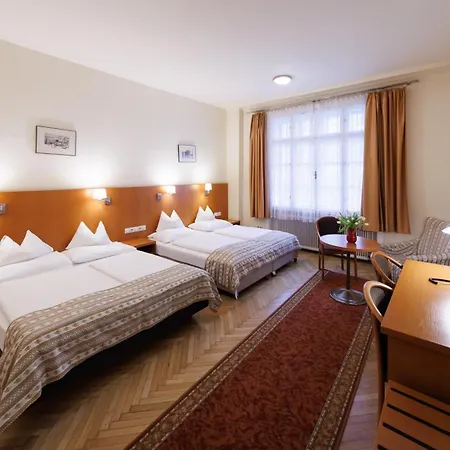 Continental Hotel-Pension-2