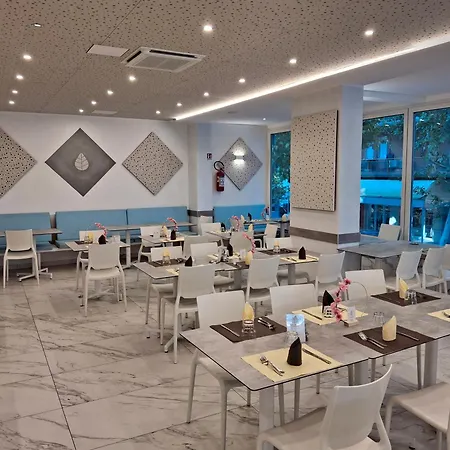 Hotel Caravel Park-3