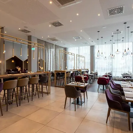 Plaza Premium Muenchen-2