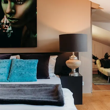 Loft Thaler Rooms-3