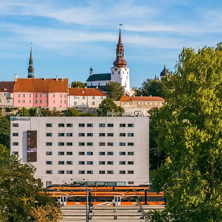 Go Hotel Shnelli-2
